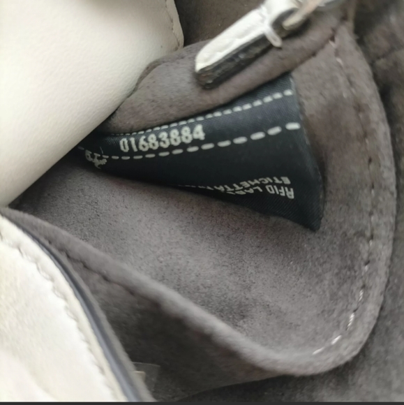 Fendi: Fur Monster Micro Fur Animal Buggie Baguette Chain Crossbody - Picture 13 of 16